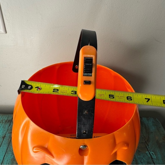 Vintage Monocore 1998 Scary Light Up Eyes Jack-O-Lantern Trick Or Treat Bucket - Picture 2 of 11